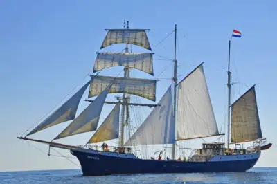 The antigua sailing