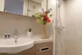 De Holland sink and shower