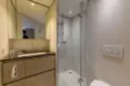 Bathroom suite 2