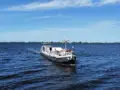 Flora sailing