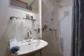 Flora the bathroom
