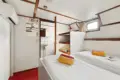 Floor van Aemstel twin cabin 1