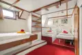 Floor van Aemstel twin triple cabin 1