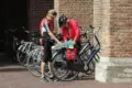 Utrecht 2 cyclists studying map